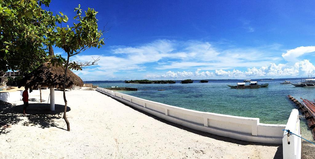 Blue Garden Resort Lapu-Lapu City Exterior photo